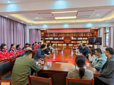 民建滁州天长支部开展“手拉手爱心助学”活动